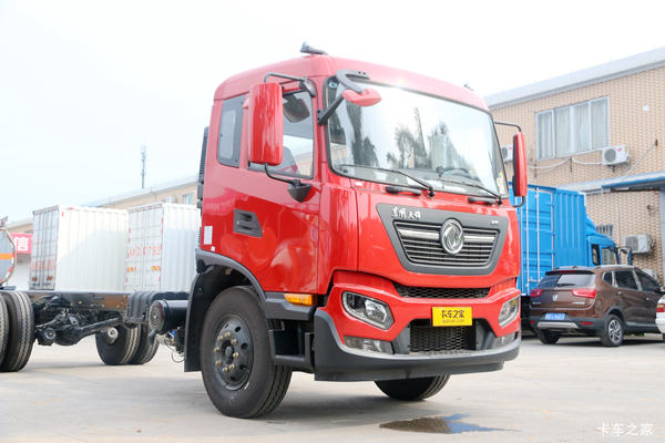 天锦KR中卡 绿通版 220马力 4X2 8米厢式载货车(高顶)