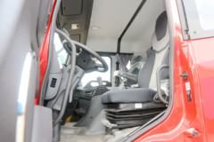 东风商用车 天锦KR 180马力 4X2 6.2米排半仓栅式载货车(DFH5160CCYE)