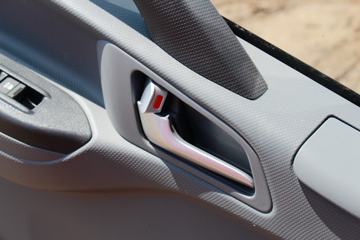 ���� ˧��Q9 160���� 6.8���Ű������ػ���ͼƬ