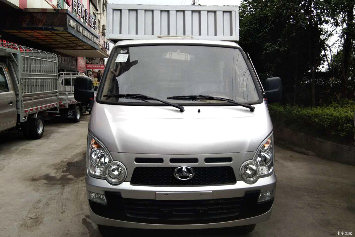 北汽黑豹 Q5 1.2L 85马力 汽油 2.49米双排厢式微卡