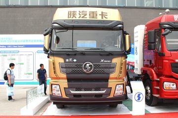 陕汽重卡 德龙X3000 430马力 6X4 LNG牵引车(SX42584X384TL)