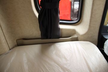 �����ؿ� ����X3000 430���� 6X4 LNGǣ����ͼƬ