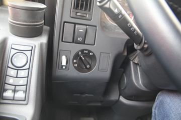 �����ؿ� ����X3000 430���� 6X4 LNGǣ����ͼƬ