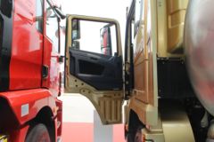 陕汽重卡 德龙X3000 430马力 6X4 LNG牵引车(SX42584X384TL)