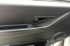 南骏汽车 瑞吉 87马力 3.92米单排厢式轻卡(NJA5040XXYEDE28V)