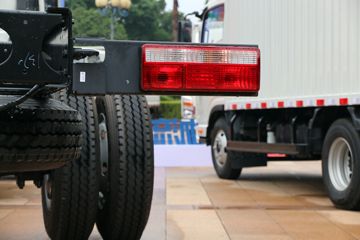 ���� ˧��Q9 180���� 7.66����ʽ�ػ���ͼƬ