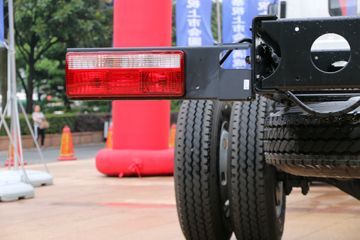 ���� ˧��Q9 180���� 7.66����ʽ�ػ���ͼƬ