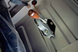 俊风&nbsp;自卸车驾驶室                                               图片