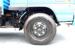 一汽通用 501-K系列 120马力 4X2 4.8米排半栏板载货车(CA1102PK26L3R5-3)