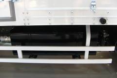 庆铃 五十铃600P 130马力 4X2 5.1米单排厢式载货车(NKR77PLNACJAX)