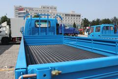 江淮 帅铃 109马力 4.18米单排栏板轻卡(窄体)