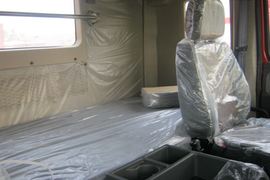 乘龙M5&nbsp;载货车驾驶室                                               图片