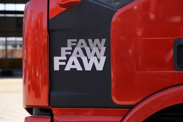 һ����� J6M�ؿ� 280���� 6X2 9.5����ʽ�ػ���(CA5250XXYP63K1L6T3E5)ͼƬ