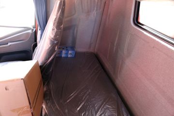 һ����� J6M�ؿ� 280���� 6X2 9.5����ʽ�ػ���(CA5250XXYP63K1L6T3E5)ͼƬ