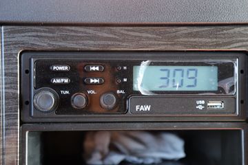 һ����� J6M�ؿ� 280���� 6X2 9.5����ʽ�ػ���(CA5250XXYP63K1L6T3E5)ͼƬ