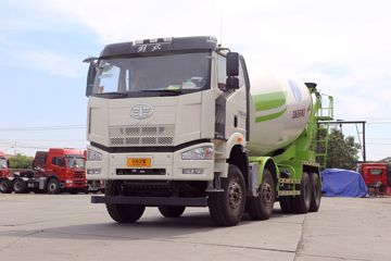 一汽解放 J6P 390马力 8X4 5.2方混凝土搅拌车(凌宇牌)(CLY5315GJB36E5)