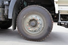 一汽解放底盘&nbsp;混凝土搅拌车底盘                                                图片