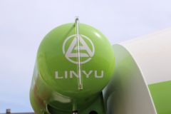 一汽解放 J6P 390马力 8X4 5.2方混凝土搅拌车(凌宇牌)(CLY5315GJB36E5)