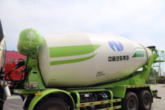 一汽解放 J6P 390马力 8X4 5.2方混凝土搅拌车(凌宇牌)(CLY5315GJB36E5)