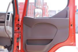 乘龙L3&nbsp;载货车驾驶室                                               图片