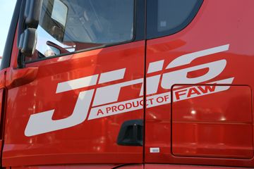 ൺ JH6ؿ 350 8X4 9.5ײդʽػ(CA5310CCYP25K2L7T4E5A80)ͼƬ