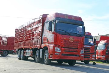 青岛解放 JH6重卡 350马力 8X4 9.5米仓栅式载货车(CA5310CCYP25K2L7T4E5A80)