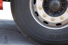 青岛解放 JH6重卡 350马力 8X4 9.5米仓栅式载货车(CA5310CCYP25K2L7T4E5A80)