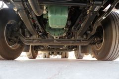 青岛解放 JH6重卡 350马力 8X4 9.5米仓栅式载货车(CA5310CCYP25K2L7T4E5A80)