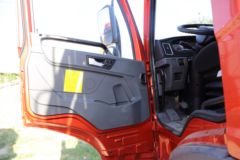 青岛解放 龙VH中卡 180马力 4X2 6.65米仓栅式载货车(CA5189CCYPK2L2E5A80)