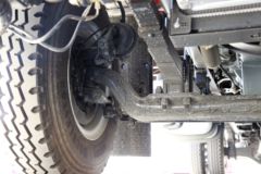 青岛解放 龙VH中卡 180马力 4X2 6.65米仓栅式载货车(CA5189CCYPK2L2E5A80)