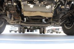 跃进 上骏X500-33 143马力 3.74米排半栏板轻卡(SH1042KFDCWZ4)