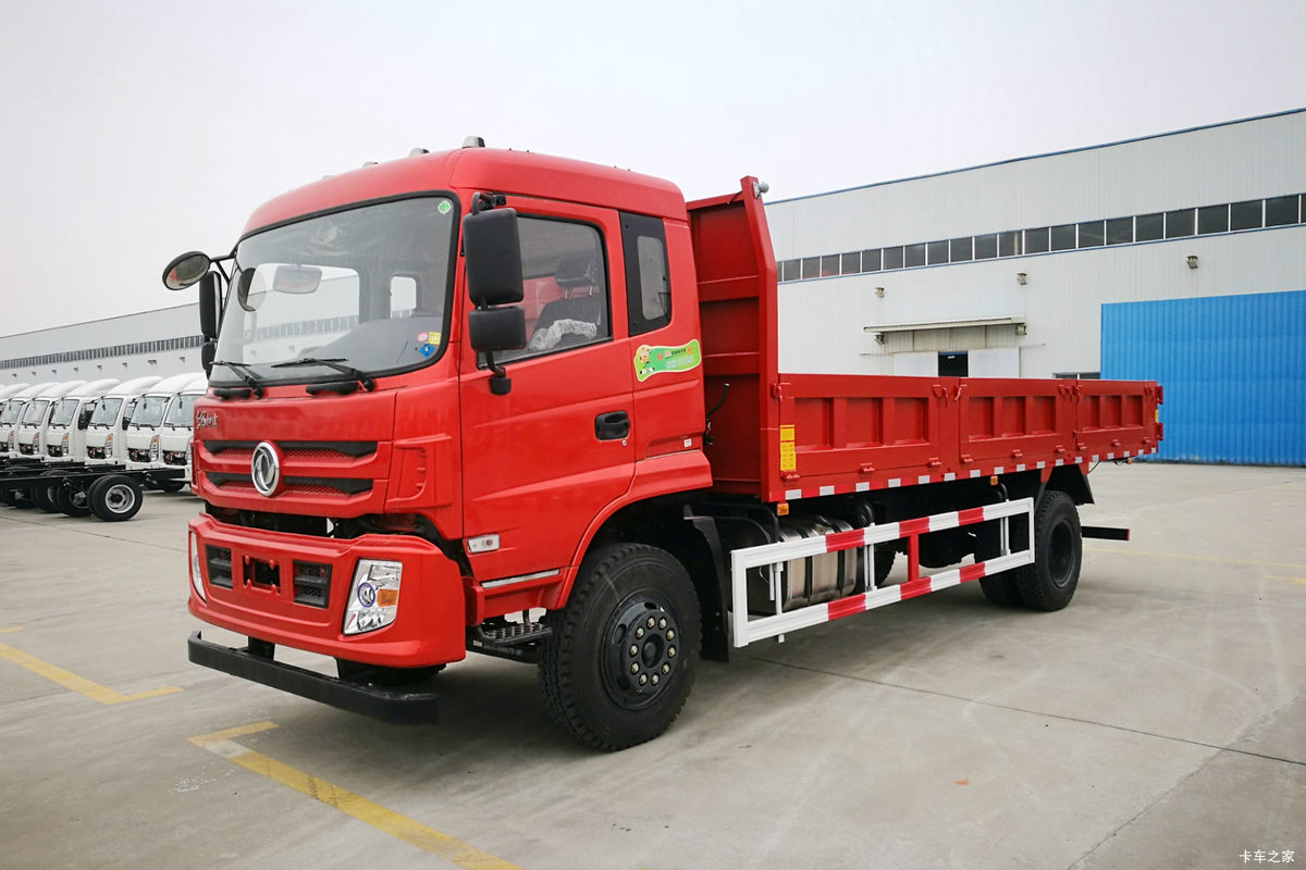 东风特商 160马力 4X2 6.5米自卸车