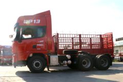 陕汽重卡 德龙X3000 黄金版 轻量化 500马力 6X4牵引车(SX4250XC4Q2)