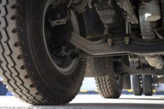 福田 瑞沃Q5 220马力 6X2 6.8米栏板载货车(BJ1255VNPHE-FA)