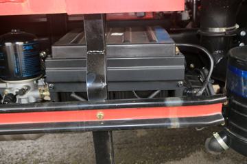 �ִ����ó� �µ�300N 116���� 4X2 3.55����ж��ͼƬ