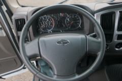 现代商用车 致道300N 116马力 3.815米排半栏板轻卡(CNJ1040EDF33V)