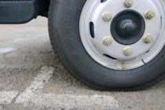 现代商用车 致道300N 116马力 3.815米排半栏板轻卡(CNJ1040EDF33V)