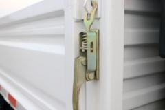 现代商用车 致道300N 116马力 3.815米排半栏板轻卡(CNJ1040EDF33V)