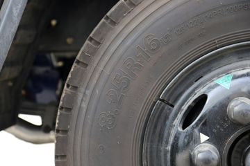 ���� ����E3 129���� 4X2 3.8����ж��ͼƬ