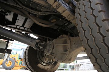 ���� ����E3 129���� 4X2 3.8����ж��ͼƬ