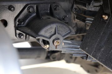 ���� ����E3 129���� 4X2 3.8����ж��ͼƬ