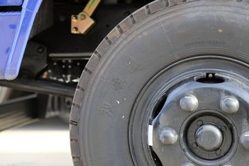 ���� ����E3 129���� 4X2 3.8����ж��ͼƬ