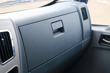 �Ĵ��ִ� ��Խ 115���� 4X2 4.1����ж��ͼƬ