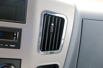 �Ĵ��ִ� ��Խ 115���� 4X2 4.1����ж��ͼƬ