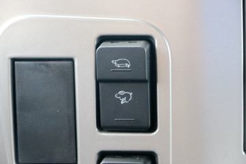 �Ĵ��ִ� ��Խ 115���� 4X2 4.1����ж��ͼƬ