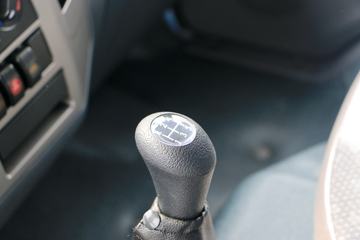 �Ĵ��ִ� ��Խ 115���� 4X2 4.1����ж��ͼƬ