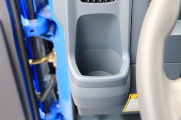 �Ĵ��ִ� ��Խ 115���� 4X2 4.1����ж��ͼƬ