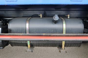 �Ĵ��ִ� ��Խ 115���� 4X2 4.1����ж��ͼƬ