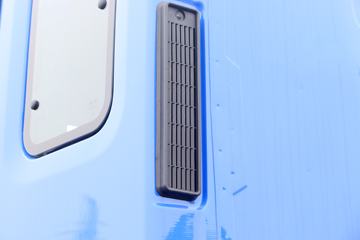 �Ĵ��ִ� ��Խ 140���� 4X2 3.9����ж��(10��)ͼƬ