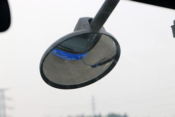 �Ĵ��ִ� ��Խ 140���� 4X2 3.9����ж��(10��)ͼƬ